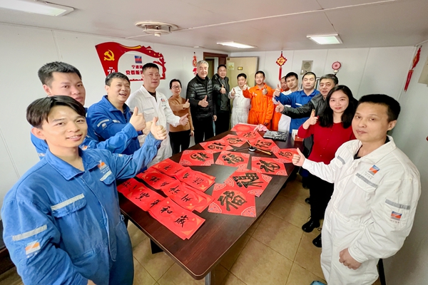 明州76送福合照。黃崇武 攝_副本.jpg